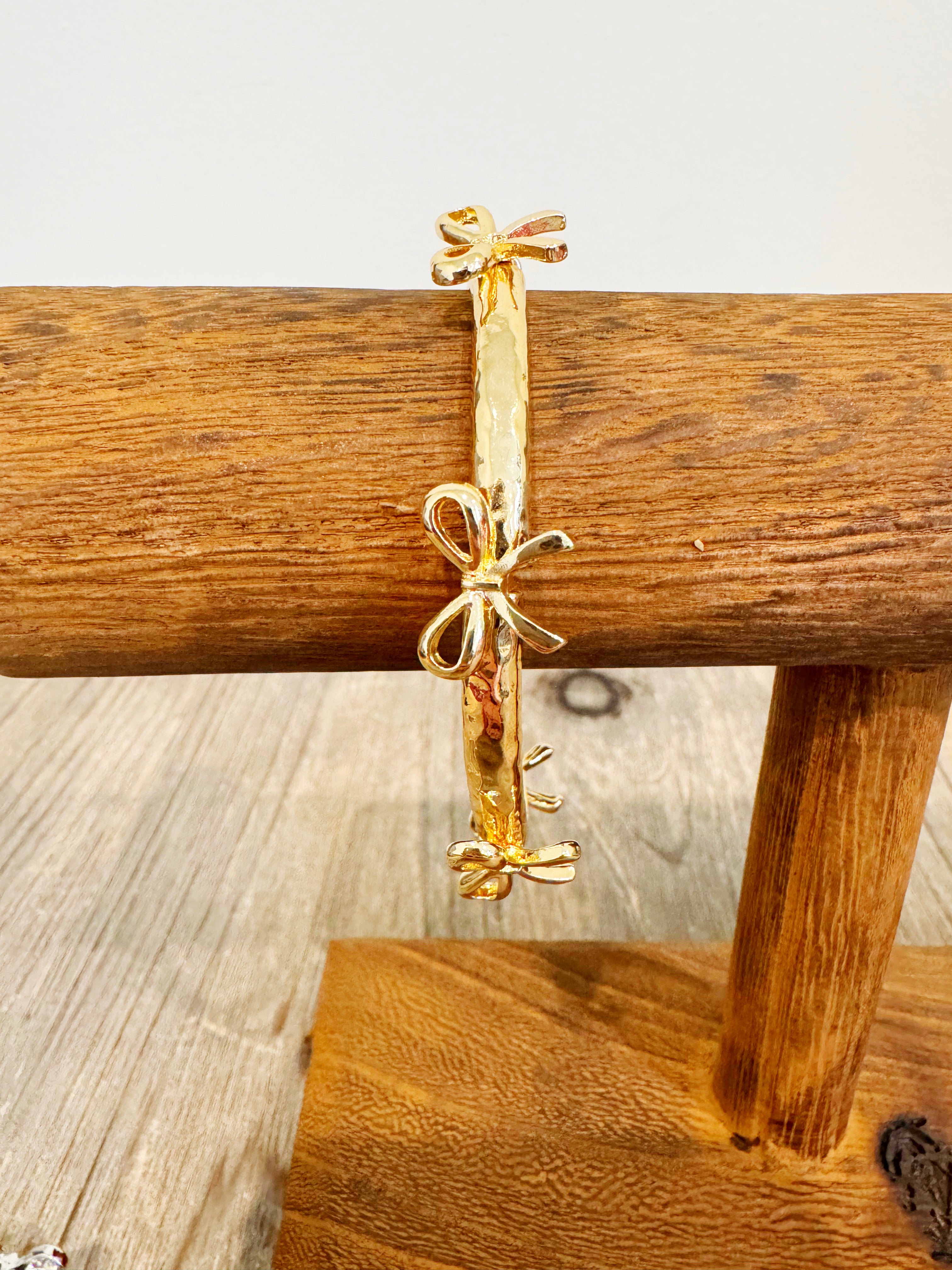 Bow Gold Bracelet
