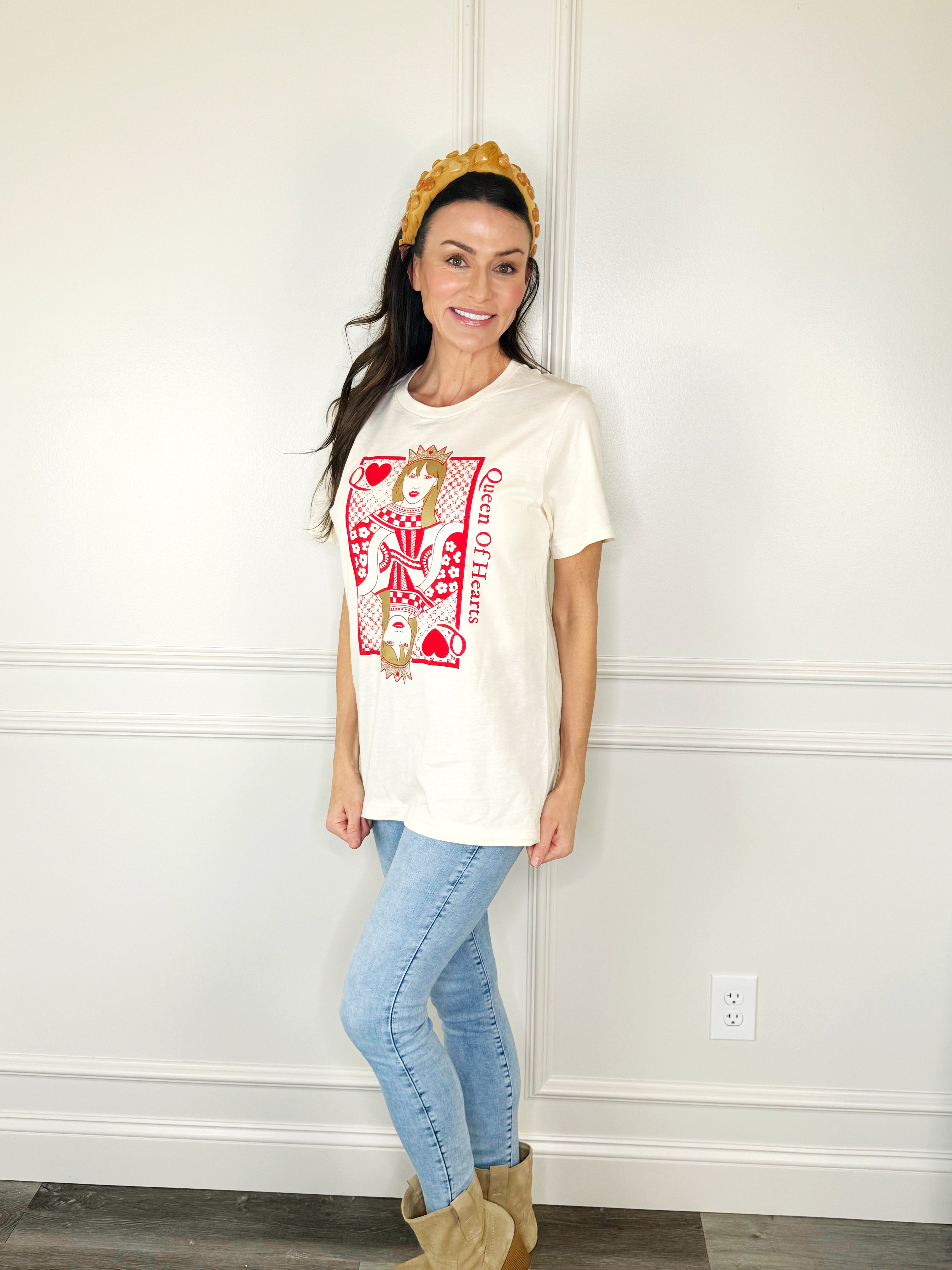 Queen of Hearts Taylor Tee