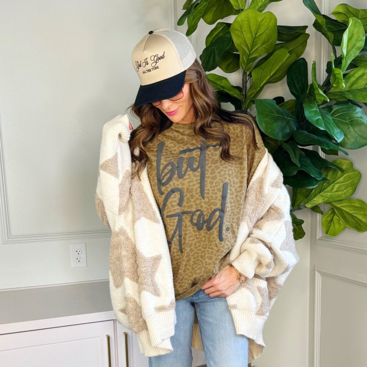Oversized Star Cream Cardigan