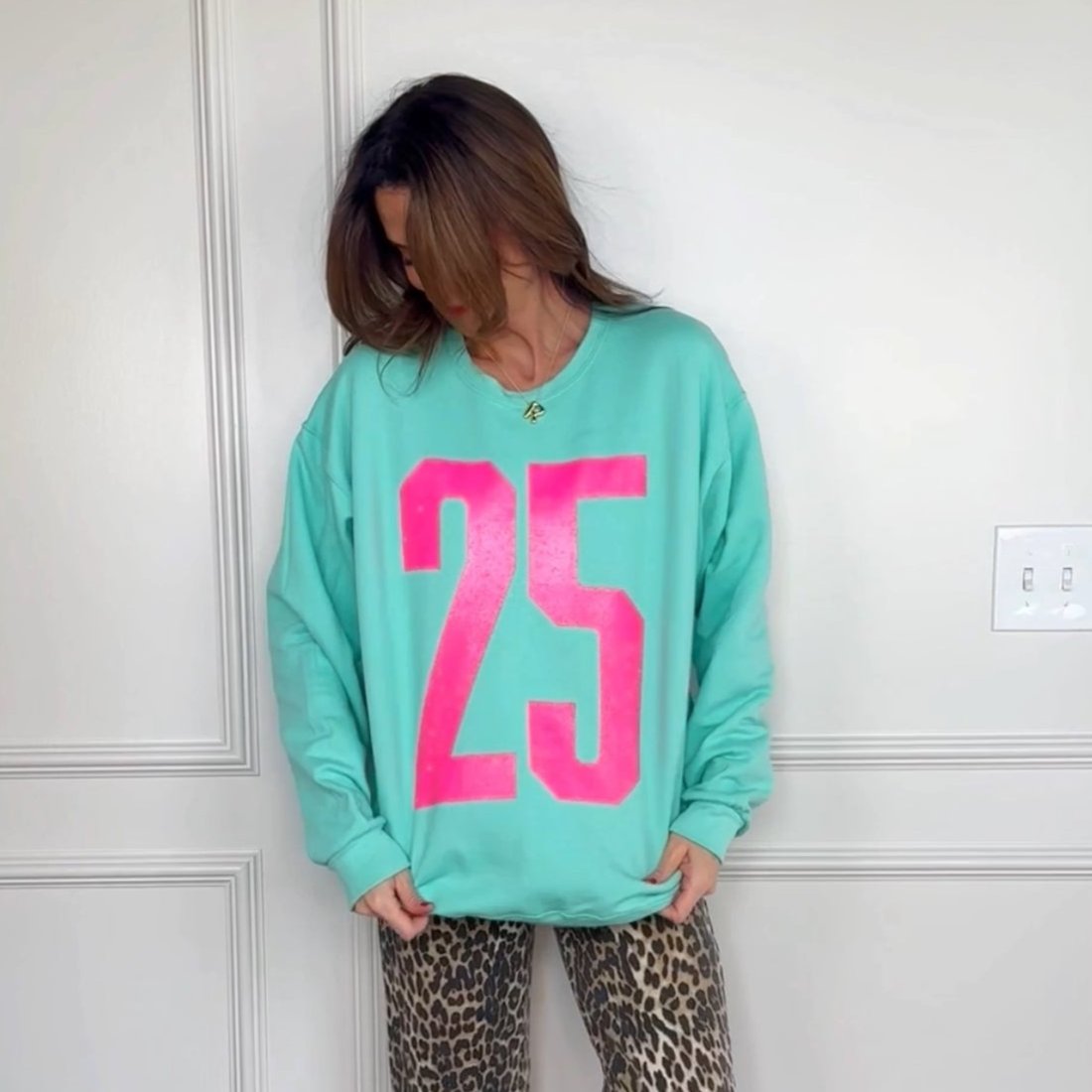25 Sweatshirt