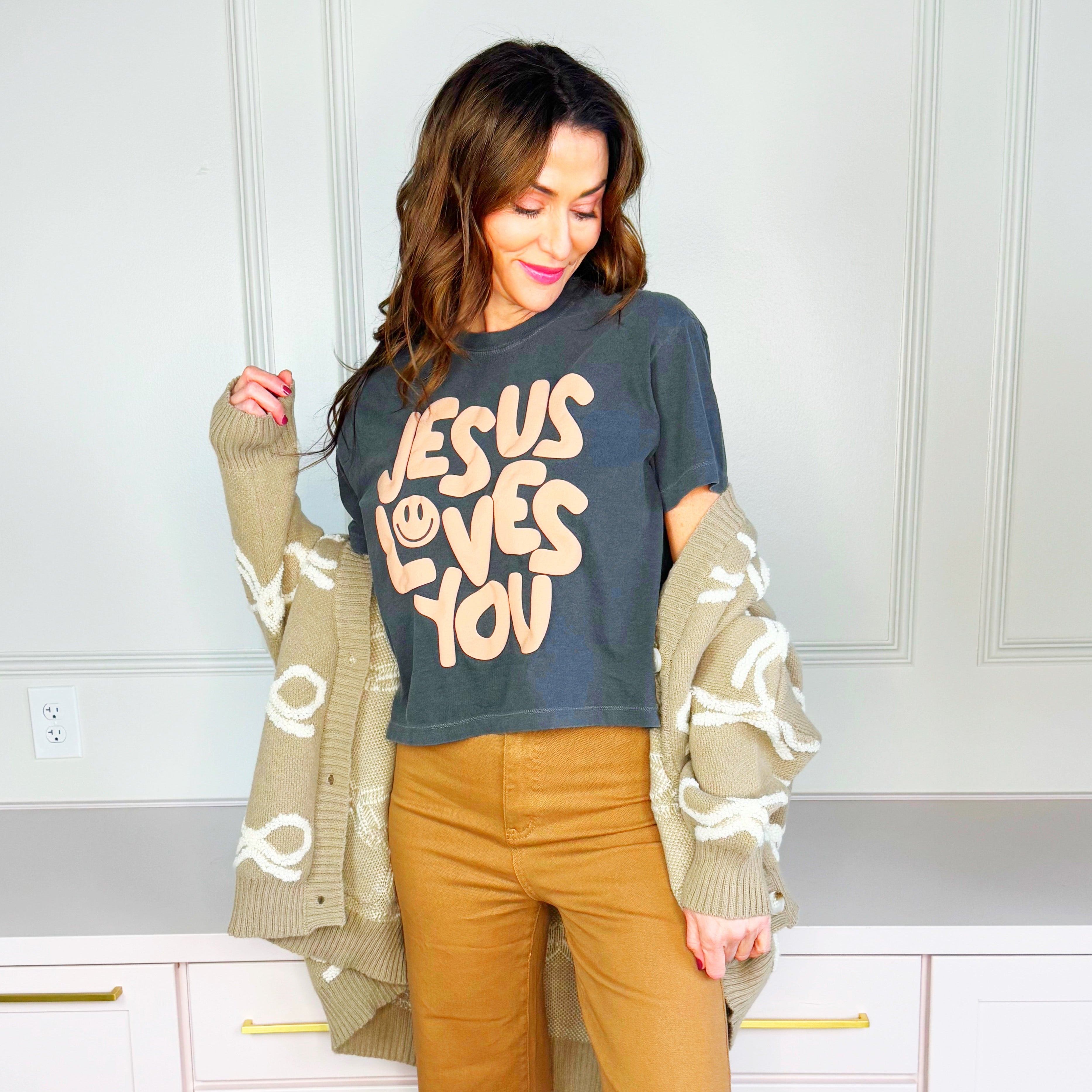 Smiley Jesus Loves You Puff Pepper Cropped Tee