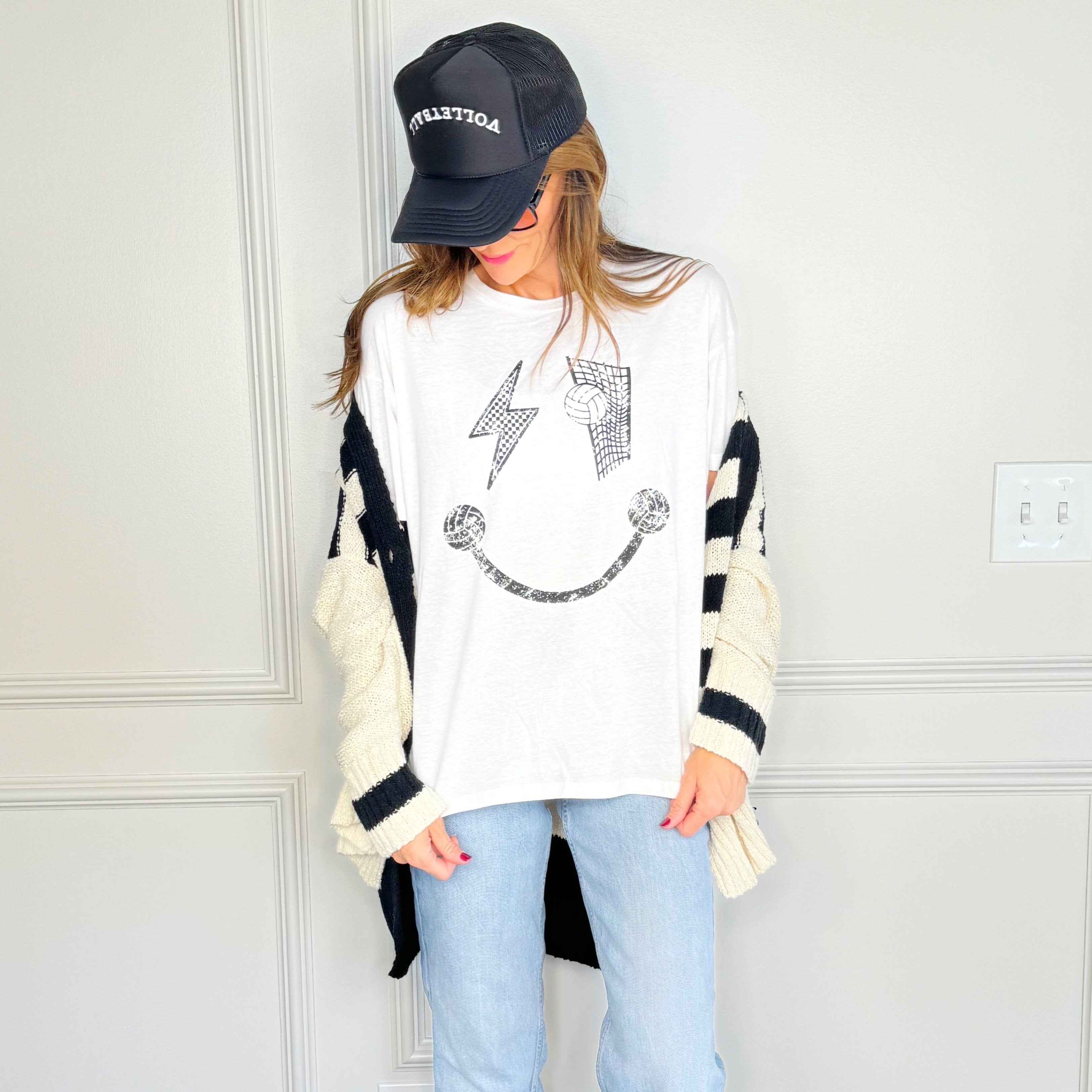 Volleyball Smiley Poppy & Pine Tee