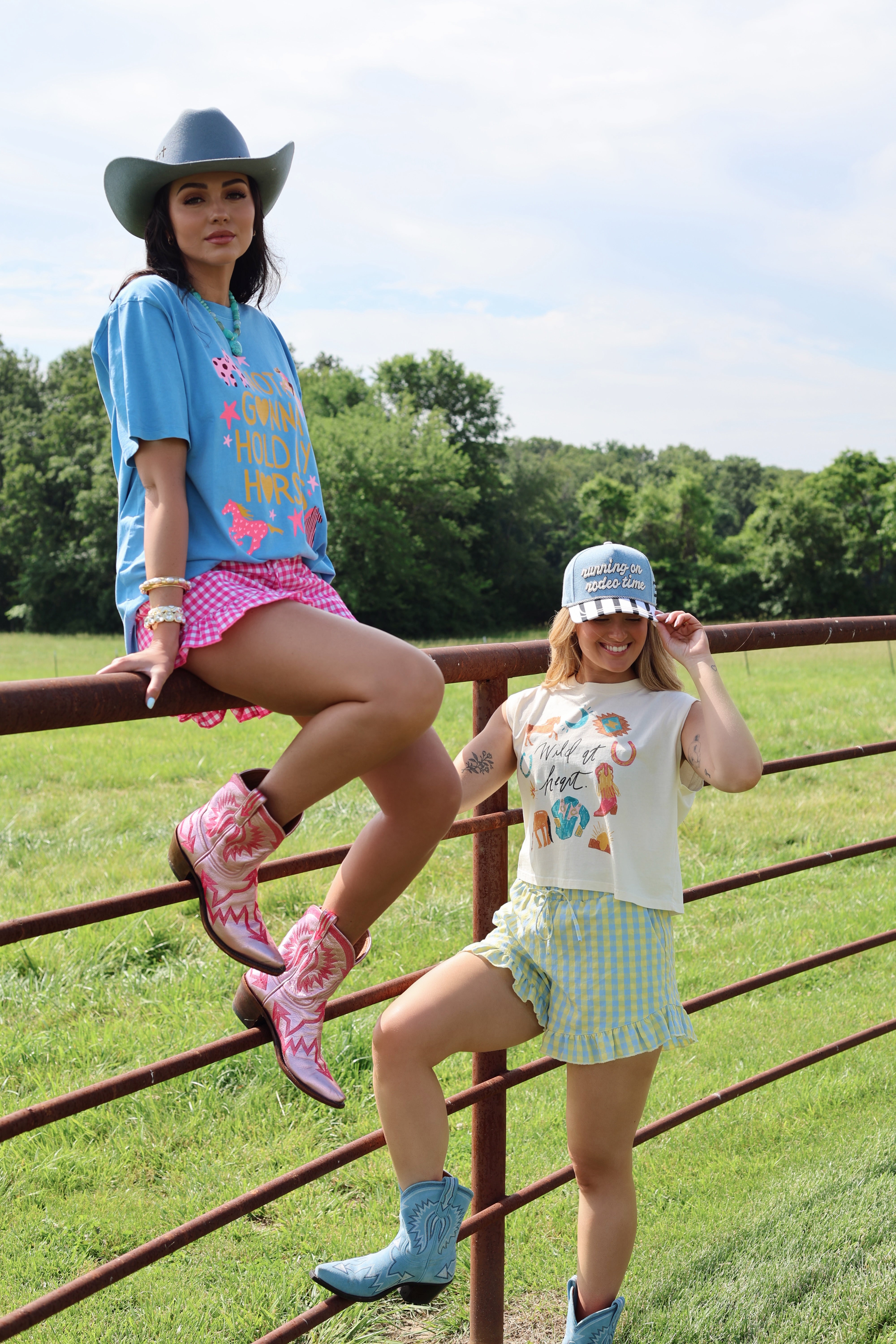 Not Gonna Hold My Horses Tee