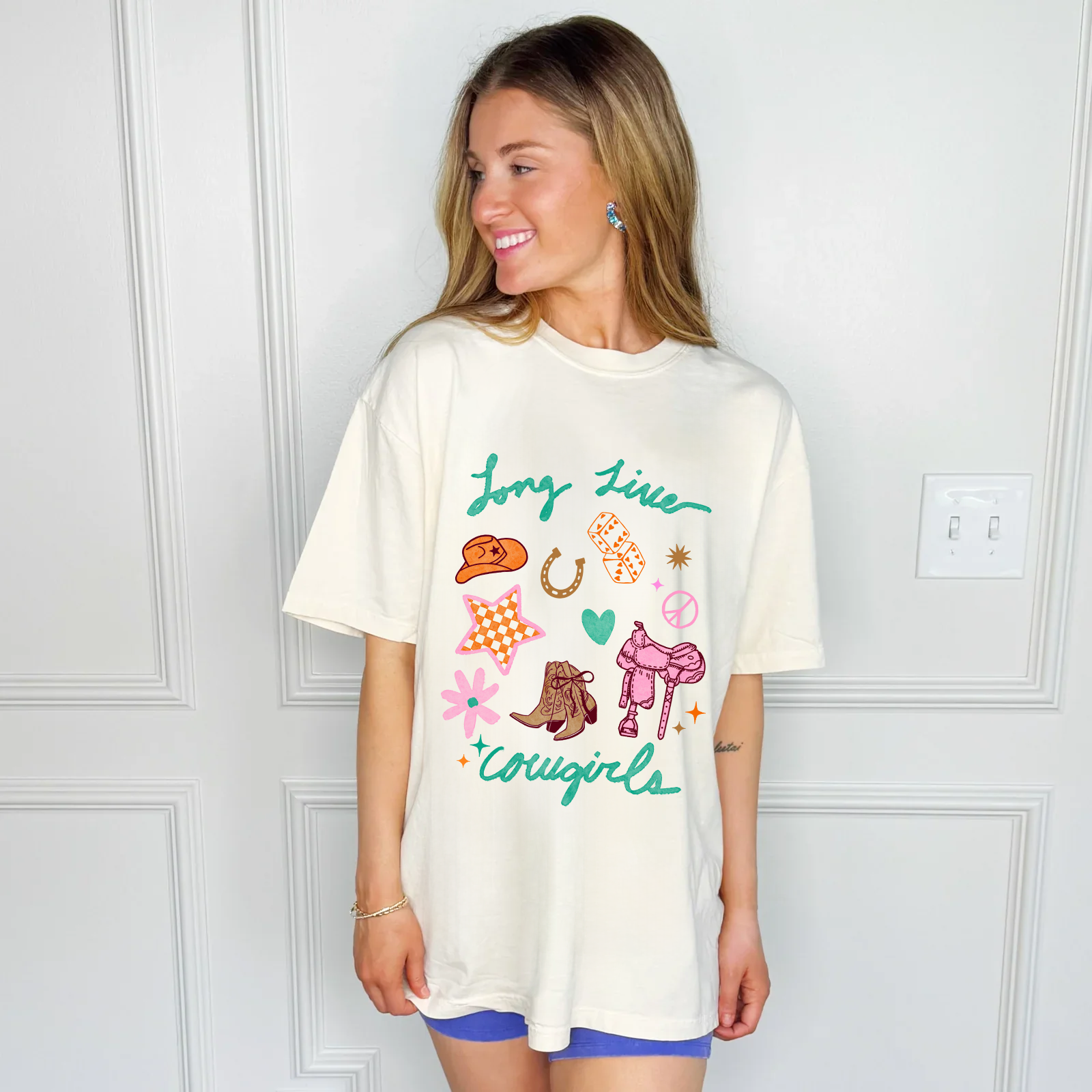 Long Live Cowgirls Tee